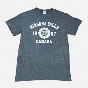 Gildan blue Niagara Falls Canada small size (width 17in, length 24/2in) T shirt